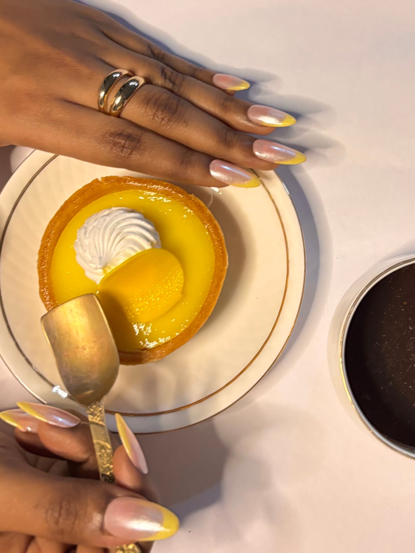 Butter Glow - Chrome Soft Gel Nails