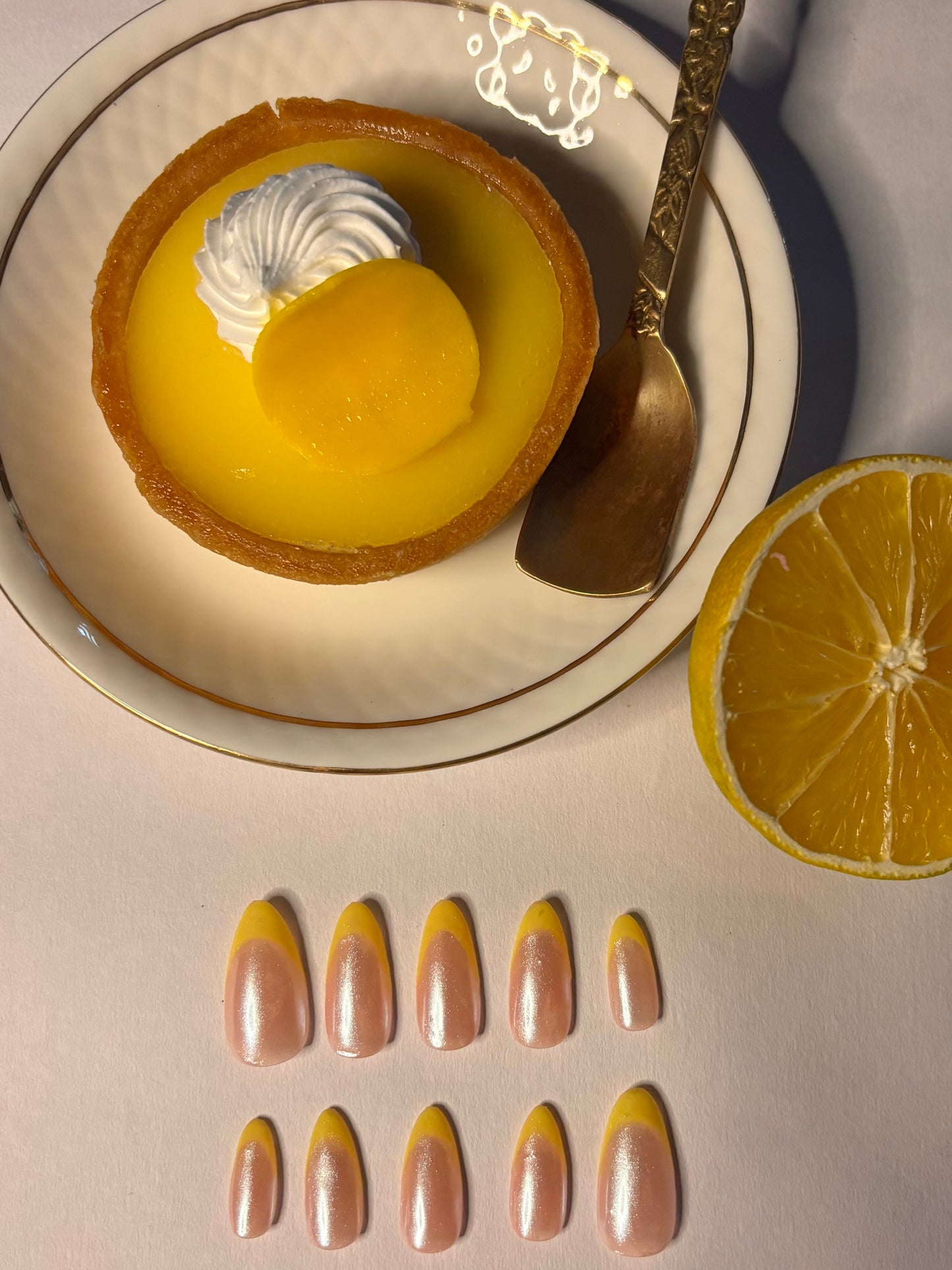 Butter Glow - Chrome Soft Gel Nails